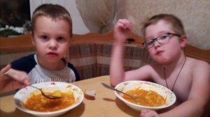 😛прохожу челенджи 🐠на ЮФОШКЕ в GD!🐺