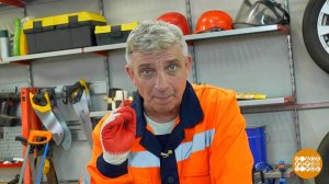 Алексей Бояджи мастерит пилку для электролобзика. Доброе утро. Фрагмент выпуска от 07.11.2025