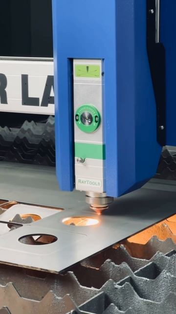 Акция на лазерный станок по металлу — скидка и подарок. Savinsname смотреть онлайн