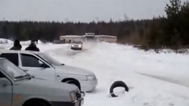 не попал в поворот)