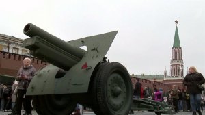 На Красной площади в честь 84-й годовщины легендарного военного парада заработал музей под открыт...