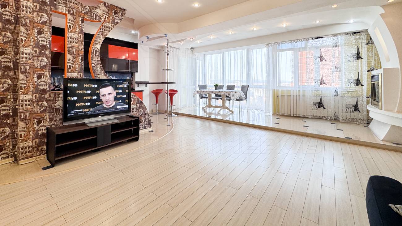 Рум-тур по 3-к квартире по адресу: Александра Невского, 6 (аренда, Иркутск) смотреть онлайн