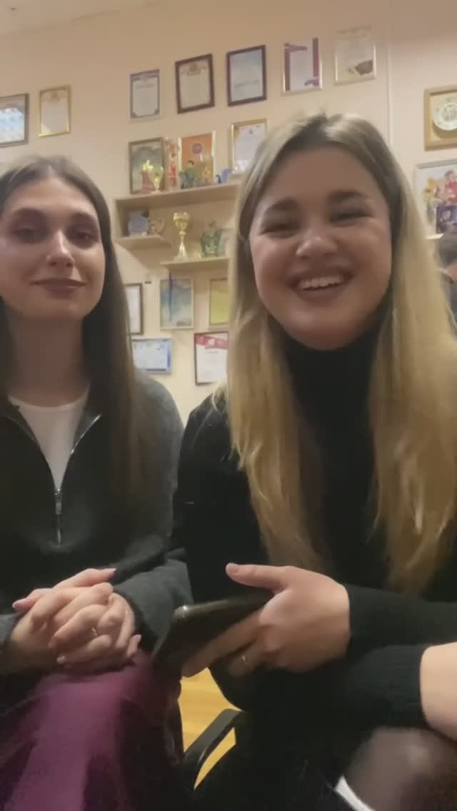 Сегодня поем песни наоборот! А вы бы смогли угадать? смотреть онлайн