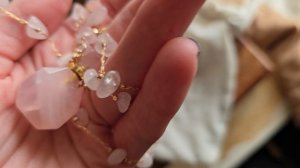 Аромакулон из натурального розового кварца с цепочкой