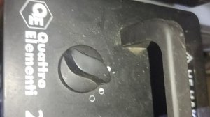 установил ветродуйку под сидуху.