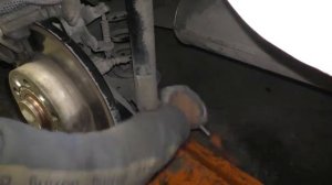 Шкода Октавия А7 - Замена задних амортизаторов (Skoda Octavia mk3 2013-2019)