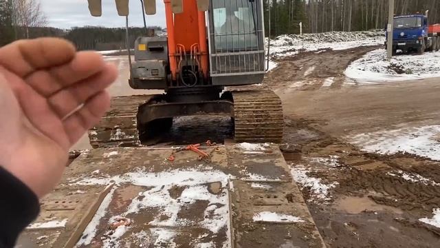 Возвращаем экскаватор! По городу с негабаритом. ТАТРА!!!
