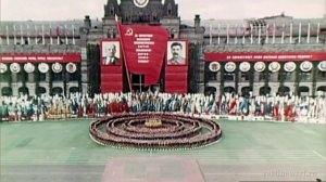 С праздником Великой Октябрьской Социалистической Революции!