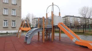 Игровая площадка появилась на территории школы №1 «Полифорум» благодаря успехам отличников