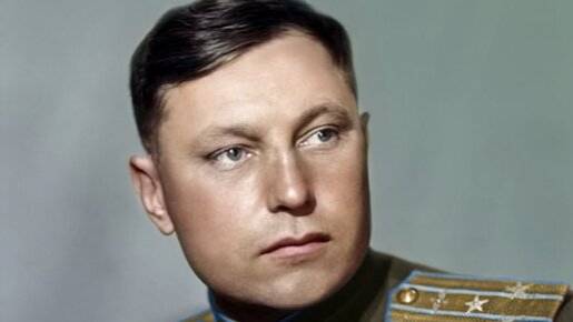 АЛЕКСАНДР ПОКРЫШКИН