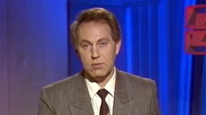 Поздравления с днем рождения принимает диктор Центрального телевидения Евгений Кочергин