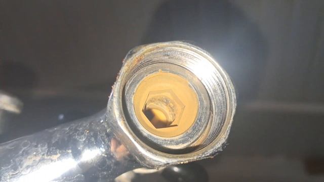 Течет кран смесителя - что делать если потек кран смотреть онлайн