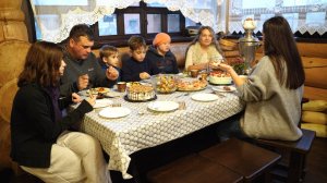 "Моя большая семья": двое жителей Барнаула нашли счастье в многодетности