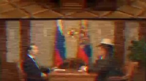 что то странное