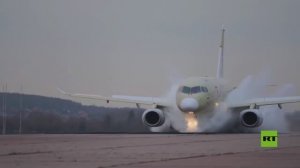 "سوبر جيت" الروسية تجتاز اختبارات حماية المحرك من الماء