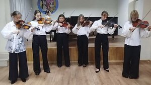 Ансамбль скрипачей старших классов
Дмитрий Шостакович Прелюдия.mp4