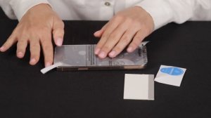 Как правильно клеить защитную плёнку на смартфон.