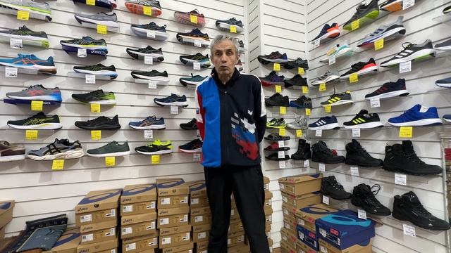 Кроссовки для бега. Почему именно беговые модели? Какая между ними разница?! смотреть онлайн