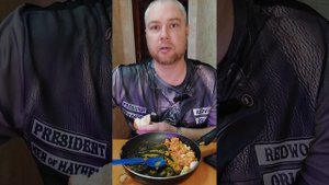 Ответы на вопросы. Консервированный горох с комченостями. Мукбанг, еда на камеру.