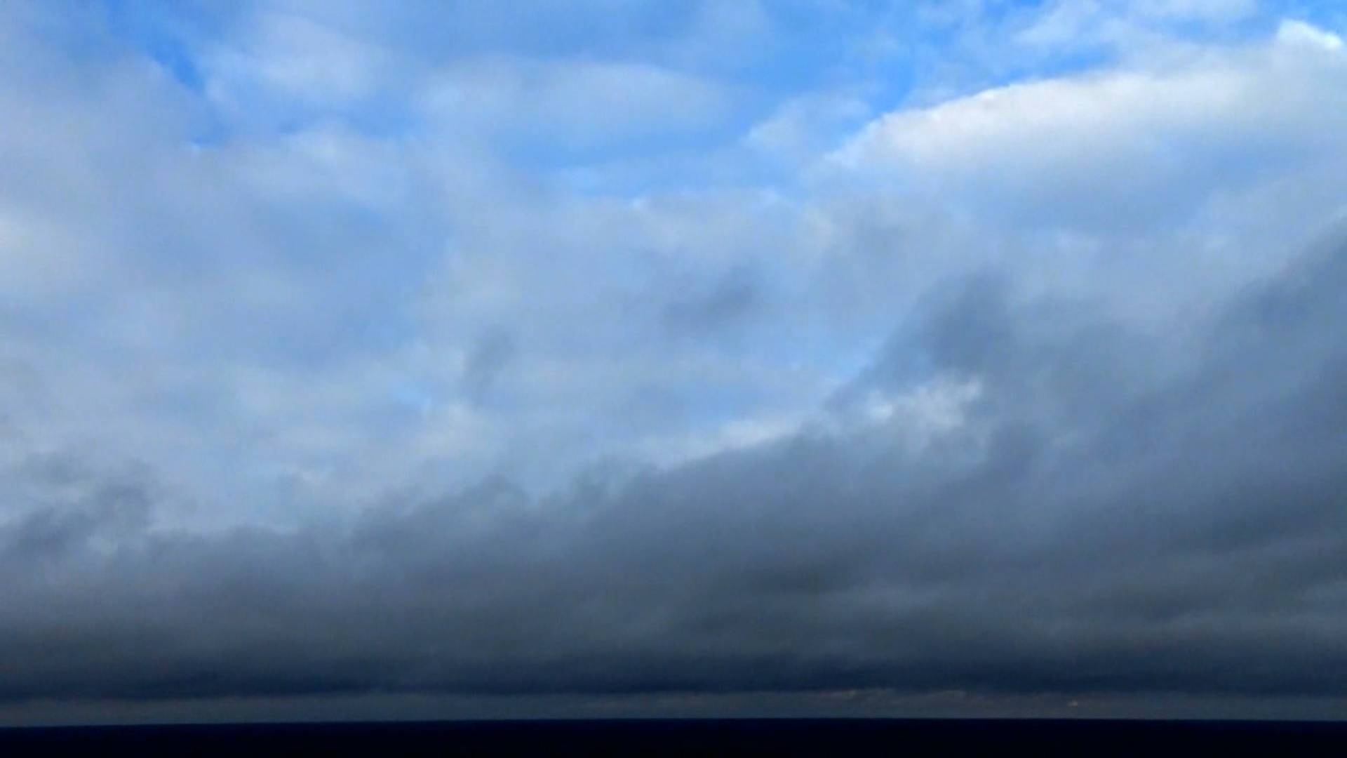 Осеннее ноябрьское небо над городом Вязники. Съемка 07.11.2025