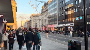 Закатный тур по Вест-Энду: Хаос самой загруженной улицы Лондона в золотом свете