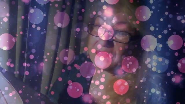 Гномик приходит в гости ночью смотреть онлайн