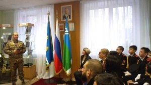 Герой СВО пришёл на урок мужества к пыть-яхским кадетам