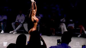 1000008950.mp4   " ты королева льдов ,  ты мир оков...*Айгор*...