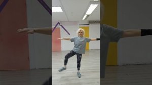 🔥 Бедро горит — значит, работает!
4 упражнения для внутренней поверхности бедра, ягодиц и пресса. Д