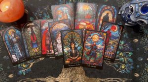 Таро-расклад "Где он сейчас и с кем" ❤️