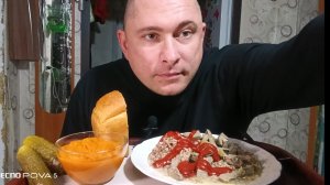 мукбанг/обжорыч/гречка с печенью, кабачковая икра/