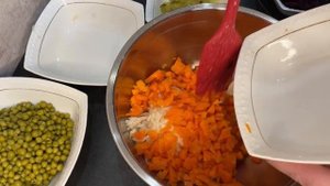 В МОЁМ ВИНЕГРЕТЕ РЕДКИЙ ИНГРЕДИЕНТ, А ПРО СВЁКЛУ ВООБЩЕ МОЛЧУ!