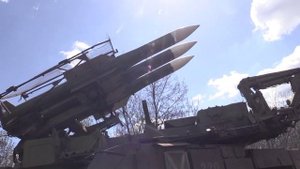 ЗРК «Бук-М2» отслеживает и сбивает снаряды РСЗО HIMARS. Южно-Донецкое направление.