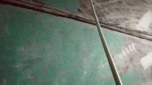 Валик для покраски, который используется для нанесения краски на поверхность.