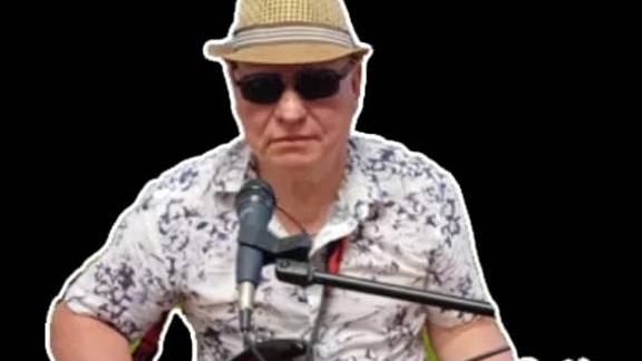 Молодой. ещё молодой