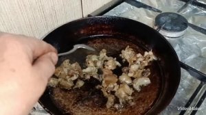 Заготовки продолжаются. Шиповник и орехи. На готовила.