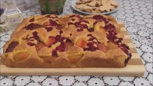 Пирог_с_ягодами_и_фруктами_АССОРТИ_Заливной_пирог_Быстрый_рецепт