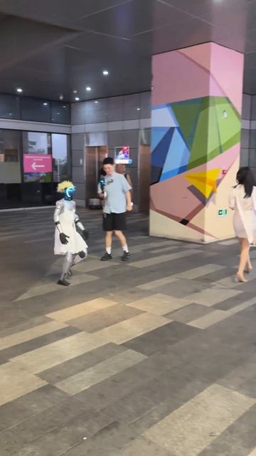 Неужели я такой страшный?