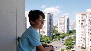 Реконструкция события, кто то невидимый спросил ты один дома