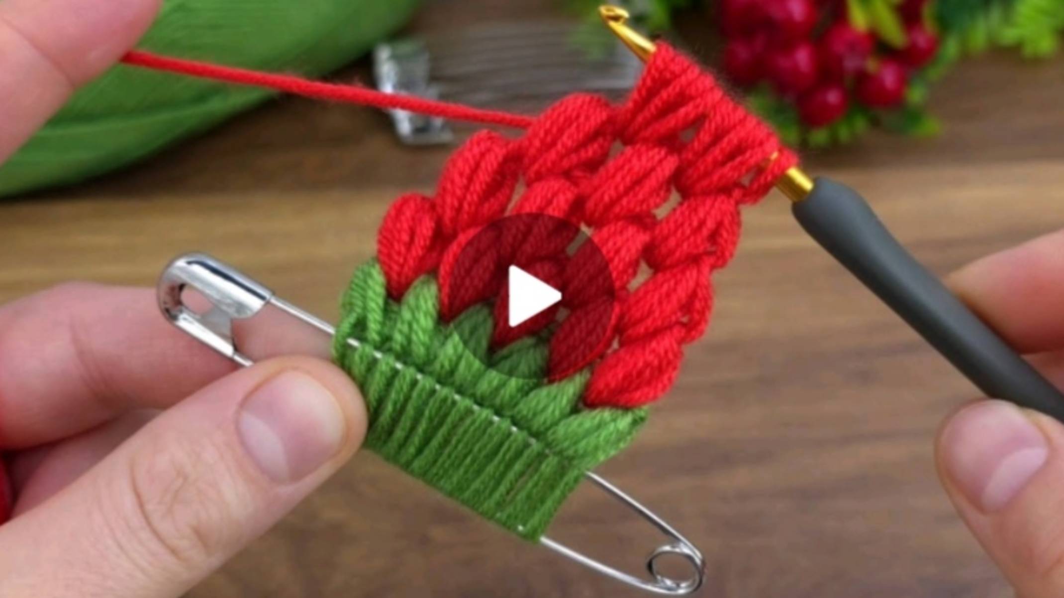 Брелок крючком❤ #вязаниекрючком #все_в_жизни_связано #всевжизнисвязано смотреть онлайн