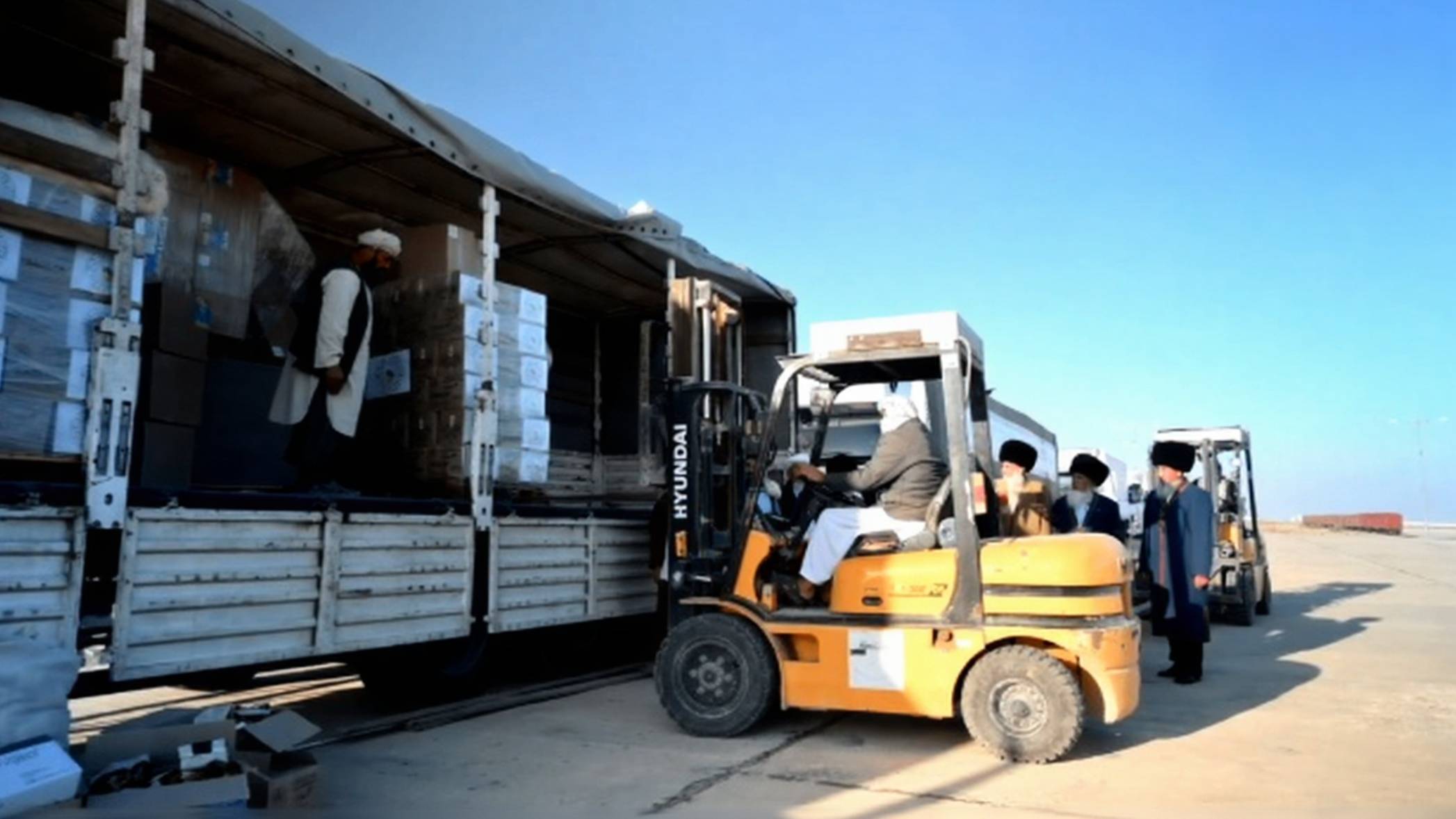 Последствия землетрясения в Афганистане: гуманитарные грузы прибыли из Туркменистана