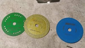 Кто Круче.Отрезные круги по стеклу -75х10.На Мини УШМ .Обзор .Тест.