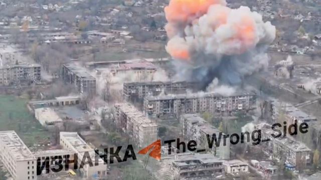 Мощнейший прилет ФАБ-3000 по ПВД 38 обрмп ВСУ в Мирнограде смотреть онлайн