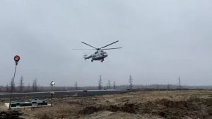 Вертолёт 🚁 взлетает. Север