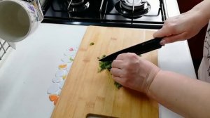 Котлеты из картофеля с пережаренным салом и свежей зеленью.