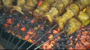 Жареная СОБАКА Молочный ПОРОСЕНОК Утки и КУРИЦА Знаменитая ВЬЕТНАМСКАЯ Кухня