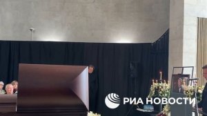 Церемония прощания с телеведущим Юрием Николаевым