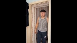 Сёма лаврушкин Борька поёт на гитаре Sport remix 10ка сёма Рутуб