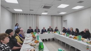 Министр Владимир Нефедов встретился с семьями сотрудников, погибших при исполнении служебного долга