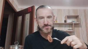 Воркута. Сардельки.Спагетти гречневые в "остром" соусе, с овощами.